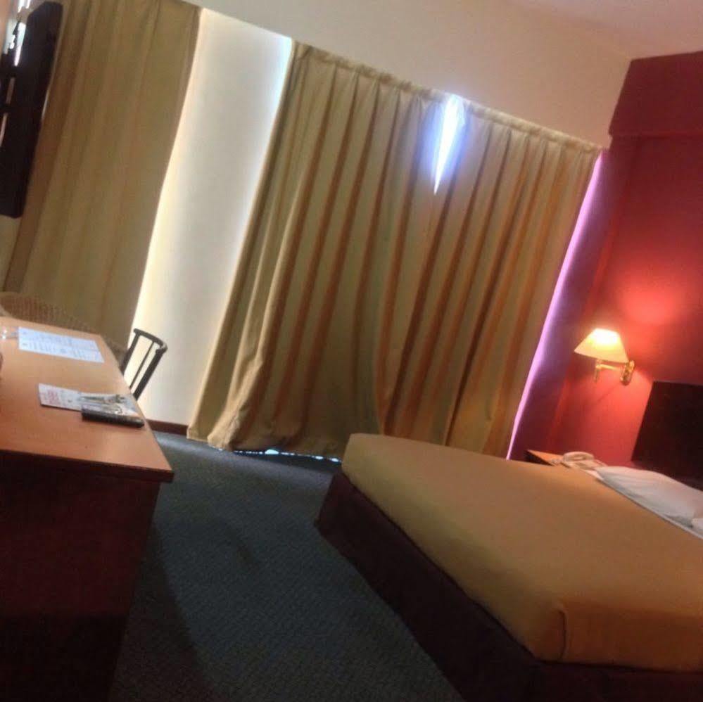 Hotel Caliber Kuala Lumpur Dış mekan fotoğraf